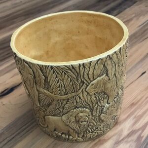 Vintage textured jungle theme yellow and tan planter, vase or utensil holder 6”